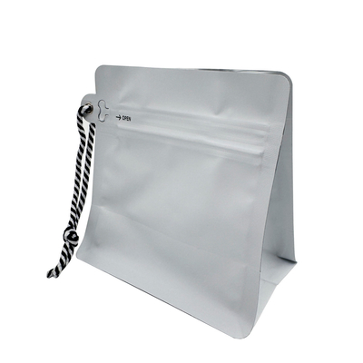 comprar 250g 0.5lb 8oz de papel branco fosco Flat fundo saco de café com fecho de lado da válvula e corda online manufacture